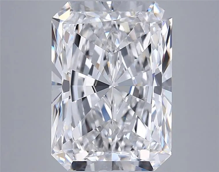 5.00ct Radiant Lab Grown Diamond (Colour E, Clarity VVS2, GIA Certified)