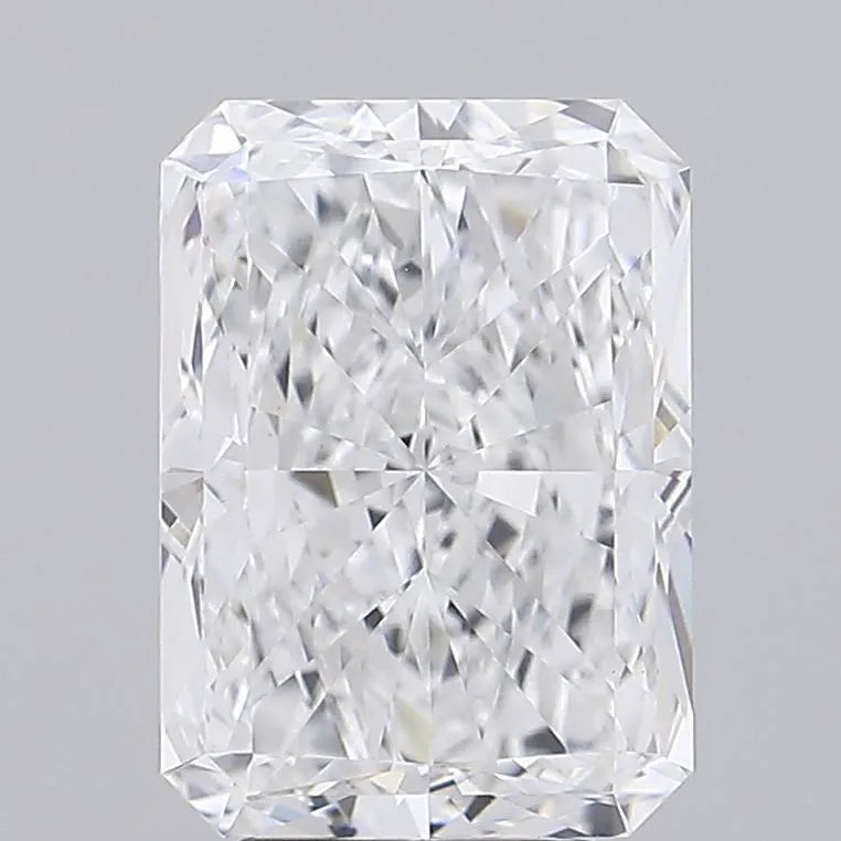 5.00ct Radiant Lab Grown Diamond (Colour E, Clarity VVS2, IGI Certified)