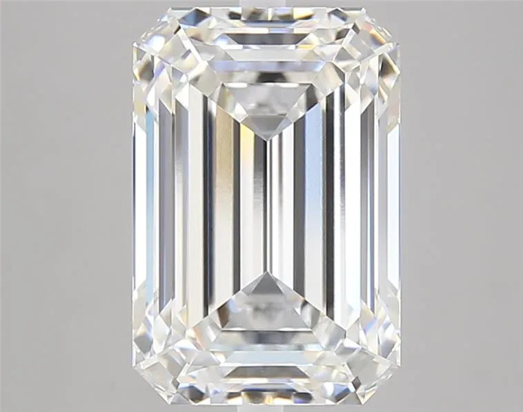 5.01ct Emerald Lab Grown Diamond (Colour E, Clarity VVS1, IGI Certified)