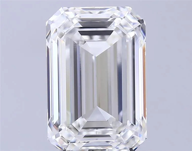 5.01ct Emerald Lab Grown Diamond (Colour F, Clarity VVS2, IGI Certified)