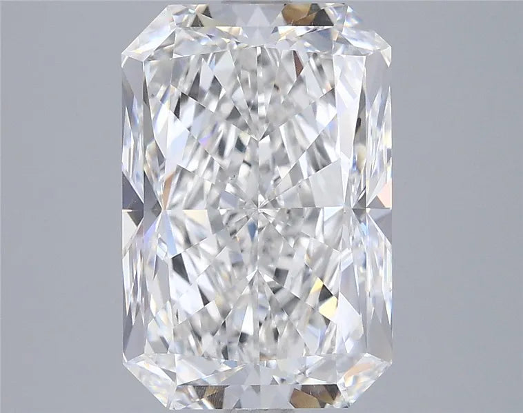 5.02ct Radiant Lab Grown Diamond (Colour F, Clarity VS1, IGI Certified)