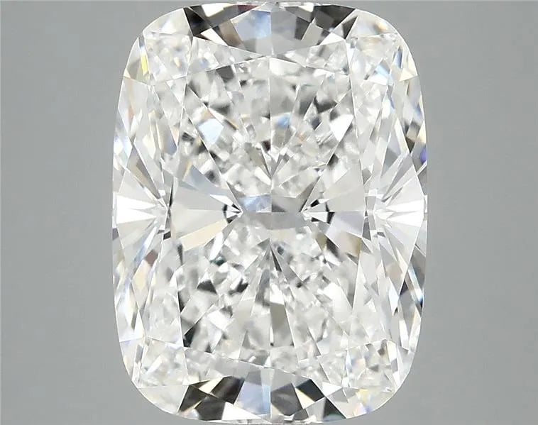 5.03ct Cushion modified Lab Grown Diamond (Colour E, Clarity VVS2, IGI Certified)