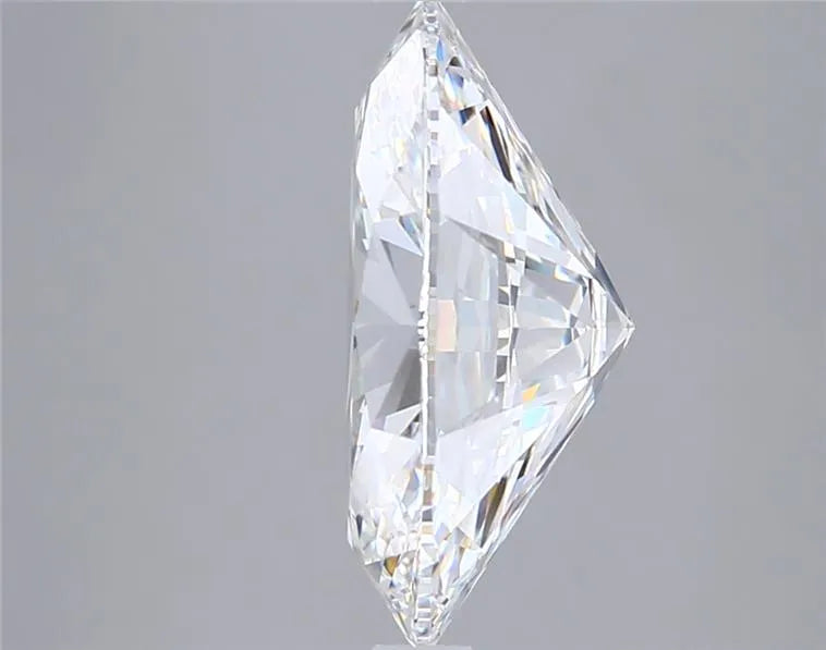 5.03ct Oval Lab Grown Diamond (Colour E, Clarity VVS2, IGI Certified)