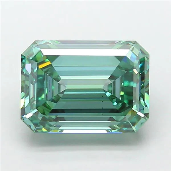 5.04ct Emerald Lab Grown Diamond (Colour Fancy Vivid Green, Clarity VS1, IGI Certified)