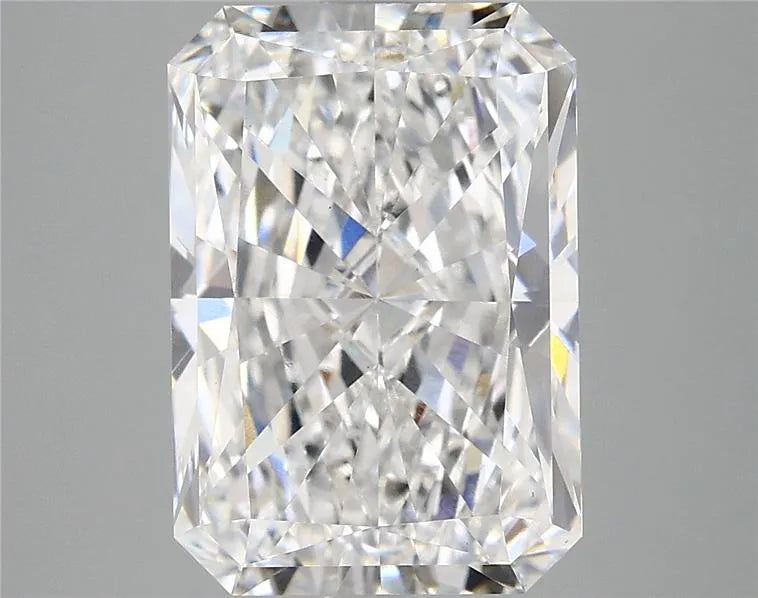 5.04ct Radiant Lab Grown Diamond (Colour E, Clarity VS1, IGI Certified)