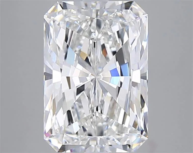 5.04ct Radiant Lab Grown Diamond (Colour F, Clarity VVS2, IGI Certified)