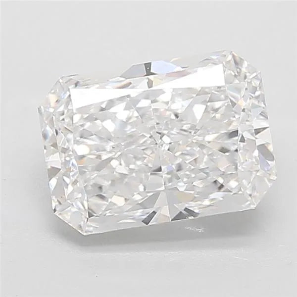 5.05ct Radiant Lab Grown Diamond (Colour D, Clarity VVS2, IGI Certified)