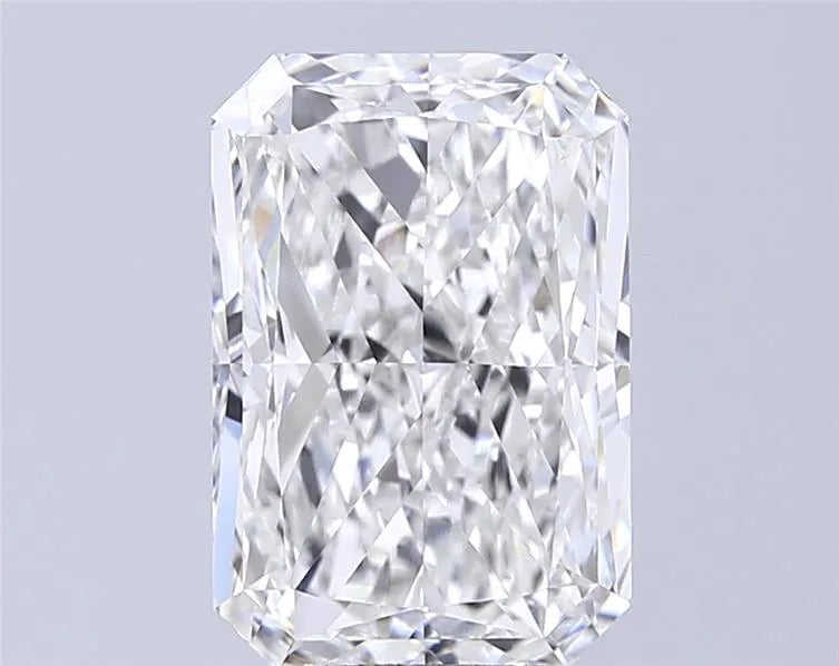 5.05ct Radiant Lab Grown Diamond (Colour E, Clarity VVS1, IGI Certified)