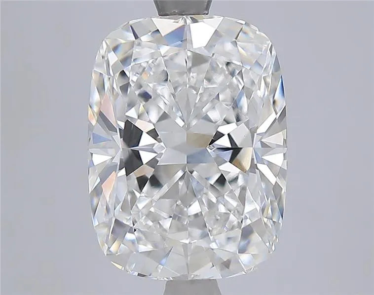 5.06ct Cushion modified Lab Grown Diamond (Colour E, Clarity VS1, IGI Certified)