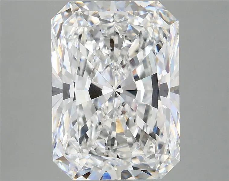 5.09ct Radiant Lab Grown Diamond (Colour D, Clarity VVS2, IGI Certified)