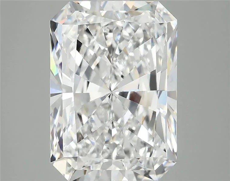 5.09ct Radiant Lab Grown Diamond (Colour E, Clarity VVS2, IGI Certified)