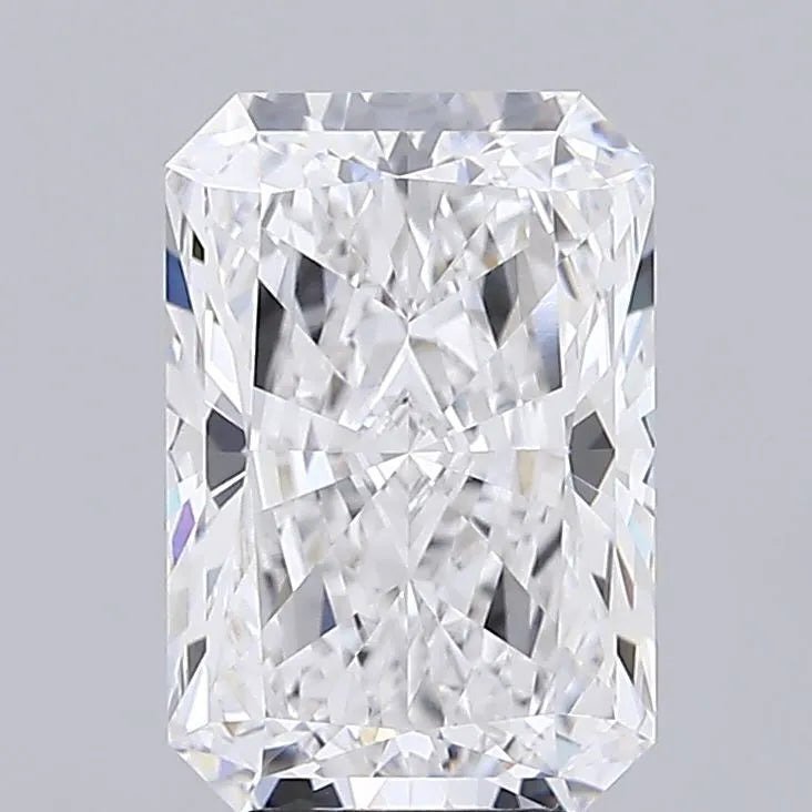 5.10ct Radiant Lab Grown Diamond (Colour E, Clarity VVS2, IGI Certified)