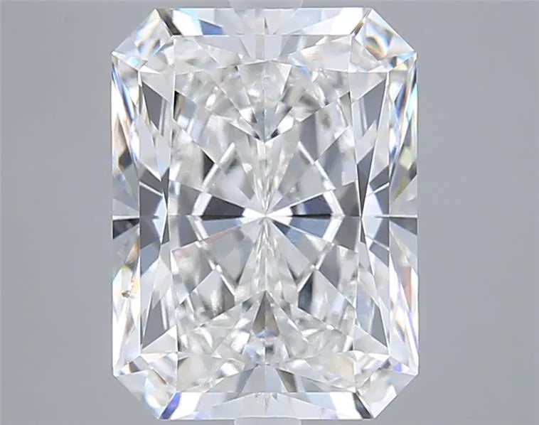 5.11ct Radiant Lab Grown Diamond (Colour E, Clarity VVS2, IGI Certified)