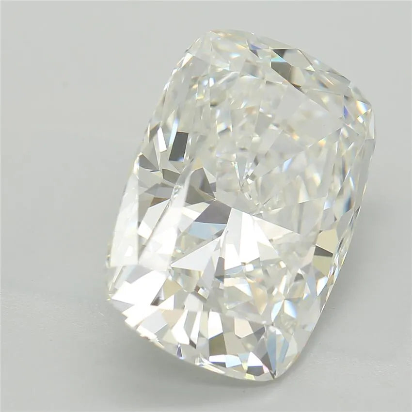 5.62ct Cushion modified Lab Grown Diamond (Colour F, Clarity VVS2, IGI Certified)