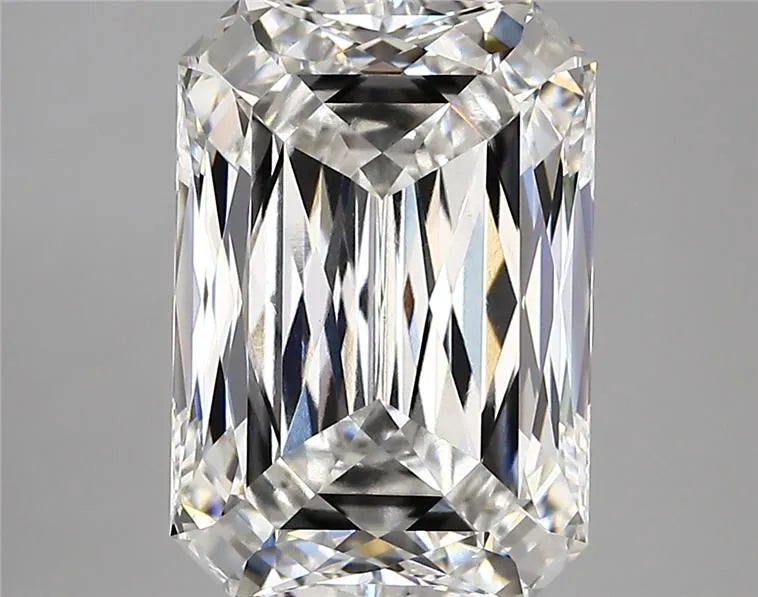 5.66ct Radiant Lab Grown Diamond (Colour F, Clarity VVS2, IGI Certified)