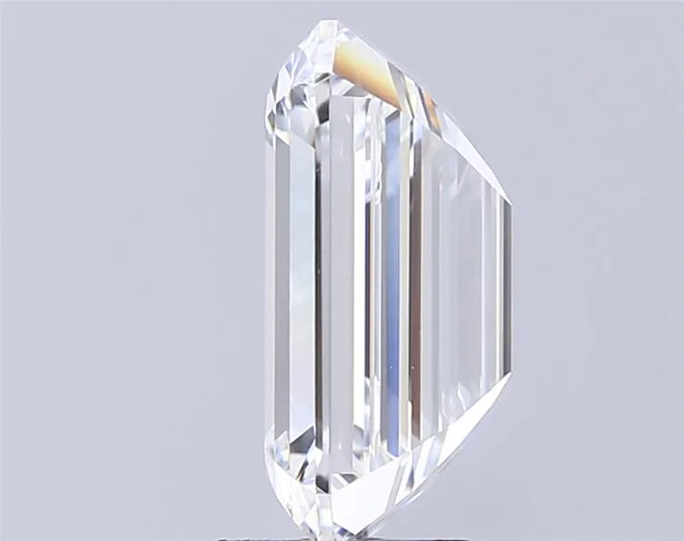 5.71ct Emerald Lab Grown Diamond (Colour E, Clarity VVS2, IGI Certified)