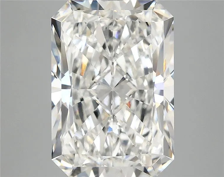 6.11ct Radiant Lab Grown Diamond (Colour F, Clarity VVS2, IGI Certified)