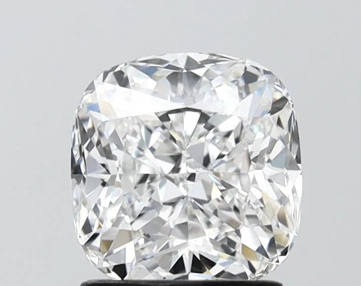1.56ct Cushion modified Lab Grown Diamond (Colour E, Clarity VVS2, IGI Certified)