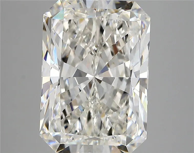 7.01ct Radiant Lab Grown Diamond (Colour F, Clarity VVS2, IGI Certified)