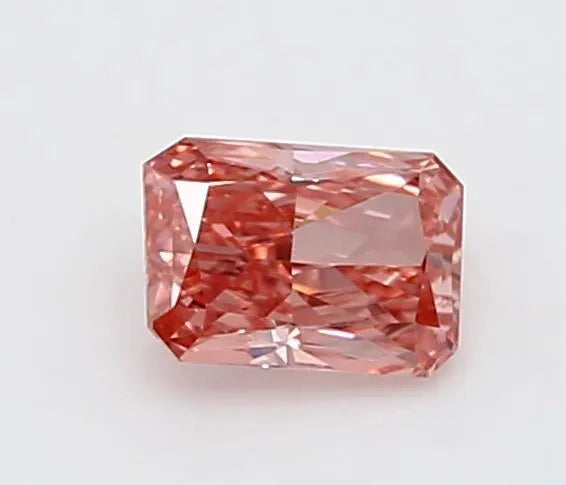 0.18ct Radiant Lab Grown Diamond (Colour Fancy Vivid Pink, Clarity VVS2, IGI Certified)