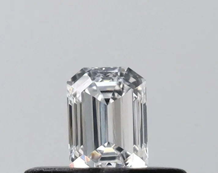 0.21ct Emerald Lab Grown Diamond (Colour D, Clarity VS1, IGI Certified)