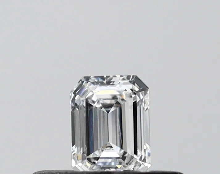 0.22ct Emerald Lab Grown Diamond (Colour D, Clarity VVS2, IGI Certified)