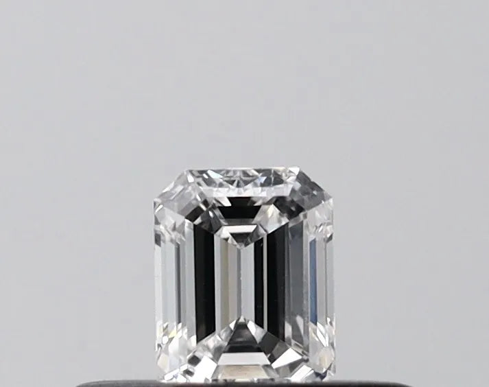 0.24ct Emerald Lab Grown Diamond (Colour D, Clarity VVS2, IGI Certified)
