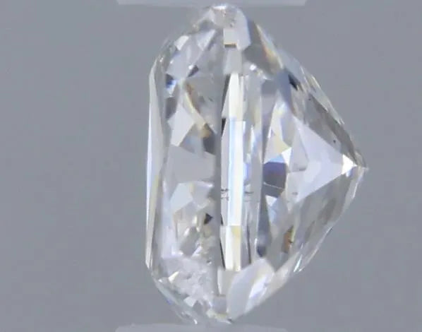 0.26ct Cushion modified Lab Grown Diamond (Colour E, Clarity VS1, IGI Certified)