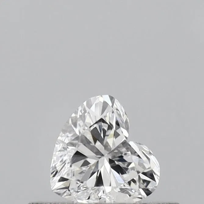 0.30ct Heart Lab Grown Diamond (Colour D, Clarity VVS2, IGI Certified)