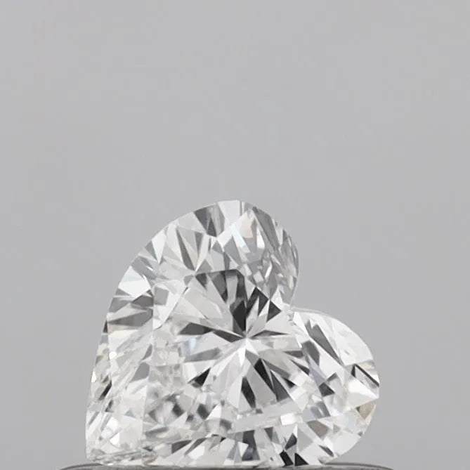 0.30ct Heart Lab Grown Diamond (Colour D, Clarity VVS2, IGI Certified)