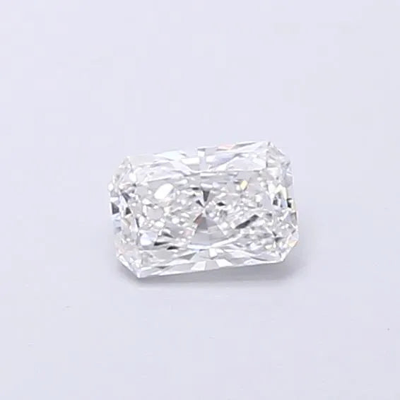 0.30ct Radiant Lab Grown Diamond (Colour D, Clarity VVS2, IGI Certified)
