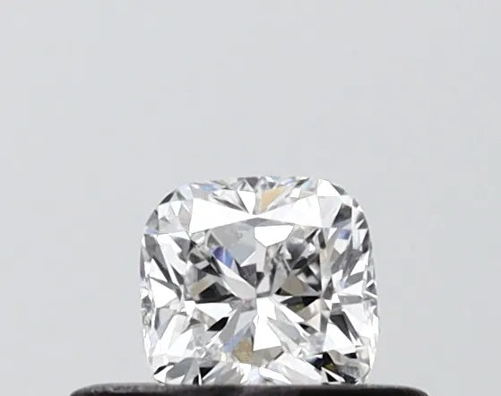 0.31ct Cushion modified Lab Grown Diamond (Colour D, Clarity VVS2, IGI Certified)
