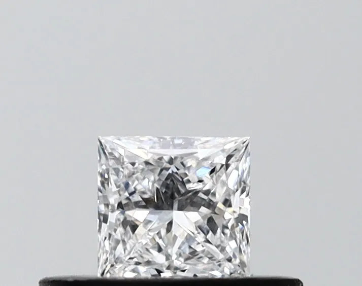 0.31ct Princess Lab Grown Diamond (Colour D, Clarity VVS1, IGI Certified)