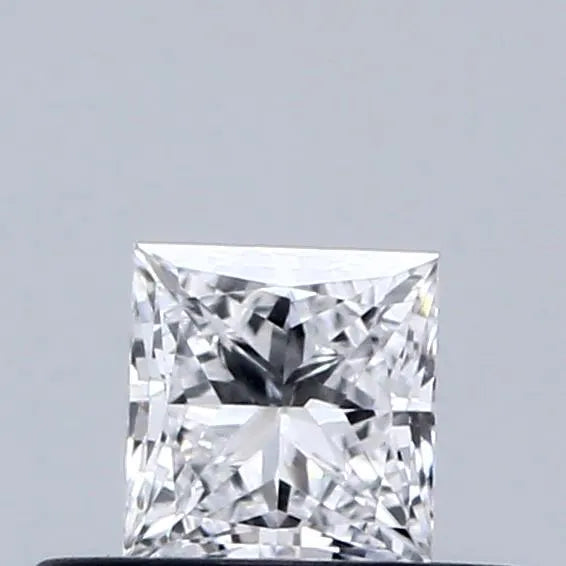 0.32ct Princess Lab Grown Diamond (Colour D, Clarity VVS2, IGI Certified)