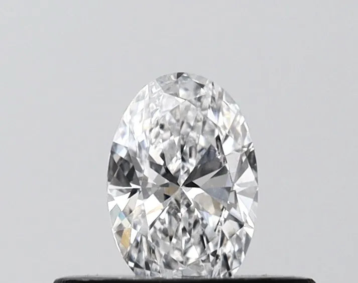 0.33ct Oval Lab Grown Diamond (Colour D, Clarity VVS2, IGI Certified)