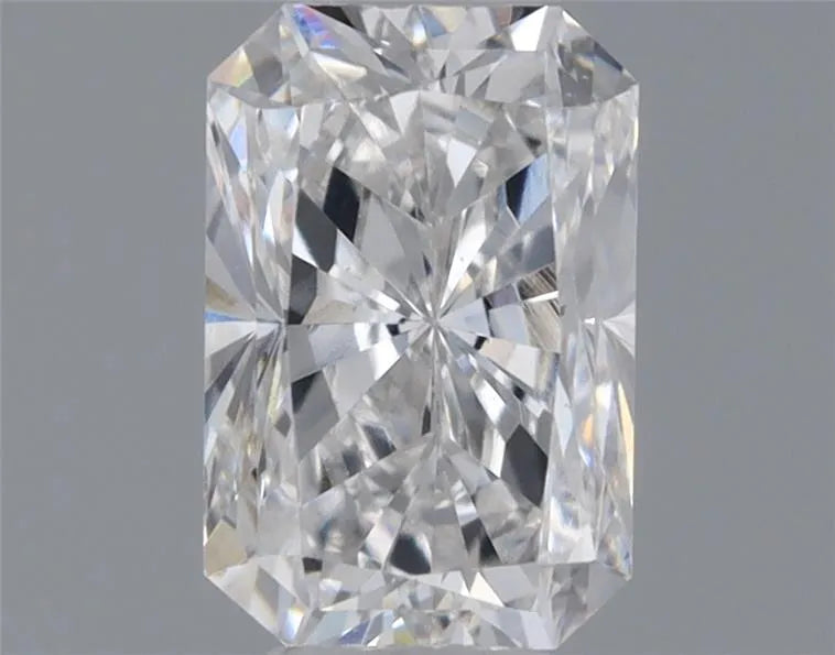 0.33ct Radiant Lab Grown Diamond (Colour E, Clarity VS2, IGI Certified)