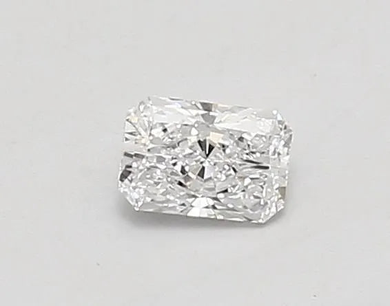 0.35ct Radiant Lab Grown Diamond (Colour D, Clarity VS1, IGI Certified)