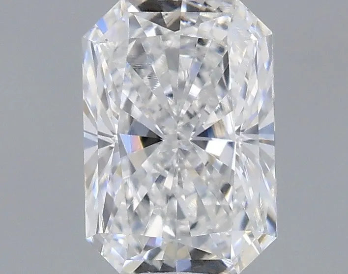 0.50ct Radiant Lab Grown Diamond (Colour D, Clarity VVS1, IGI Certified)