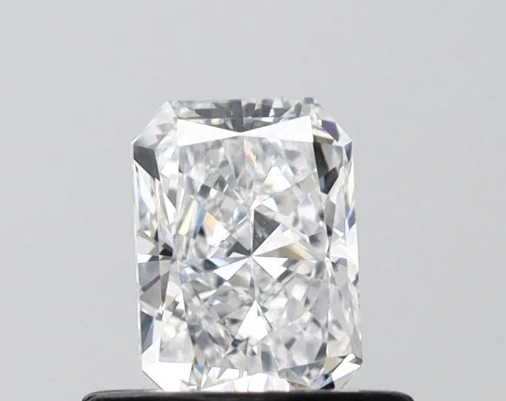 0.51ct Radiant Lab Grown Diamond (Colour D, Clarity VS1, IGI Certified)