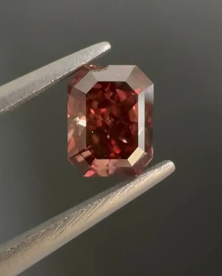 0.54ct Radiant Natural Diamond (Colour Fancy Deep Pink, Clarity VS1, GIA Certified)