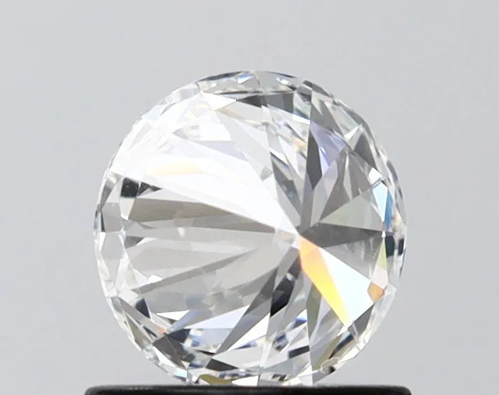0.76ct Round Lab Grown Diamond (Colour D, Clarity VVS2, Cut EX, IGI Certified)