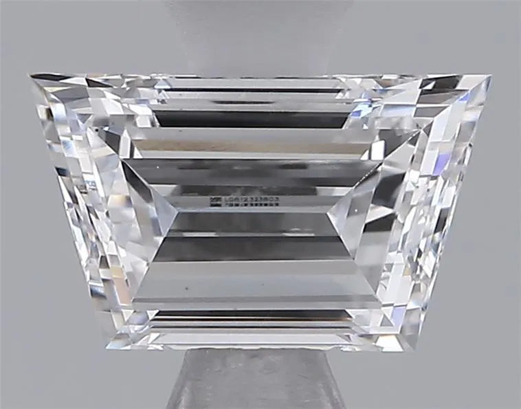 0.80ct Trapeze Lab Grown Diamond (Colour E, Clarity VS1, IGI Certified)