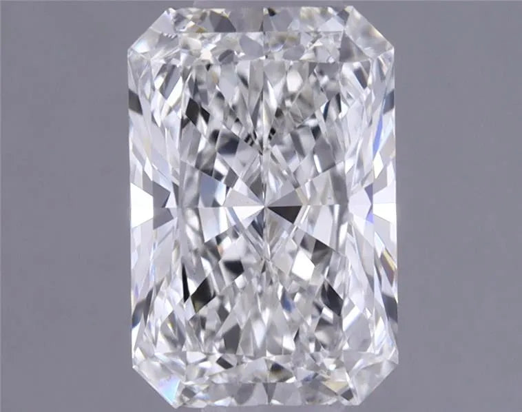 0.85ct Radiant Lab Grown Diamond (Colour F, Clarity VVS2, IGI Certified)