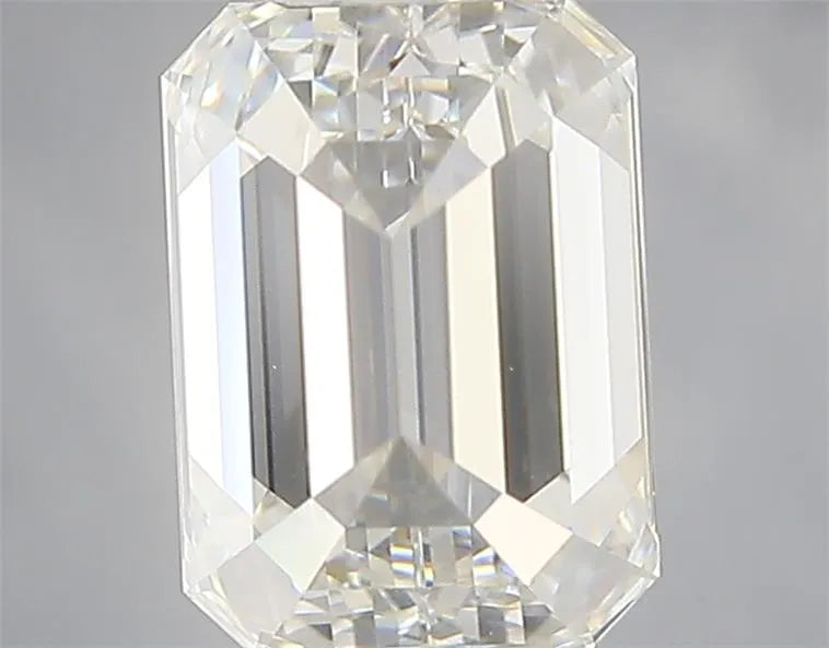 0.90ct Emerald Natural Diamond (Colour F, Clarity VVS1, Cut VG, IGI Certified)