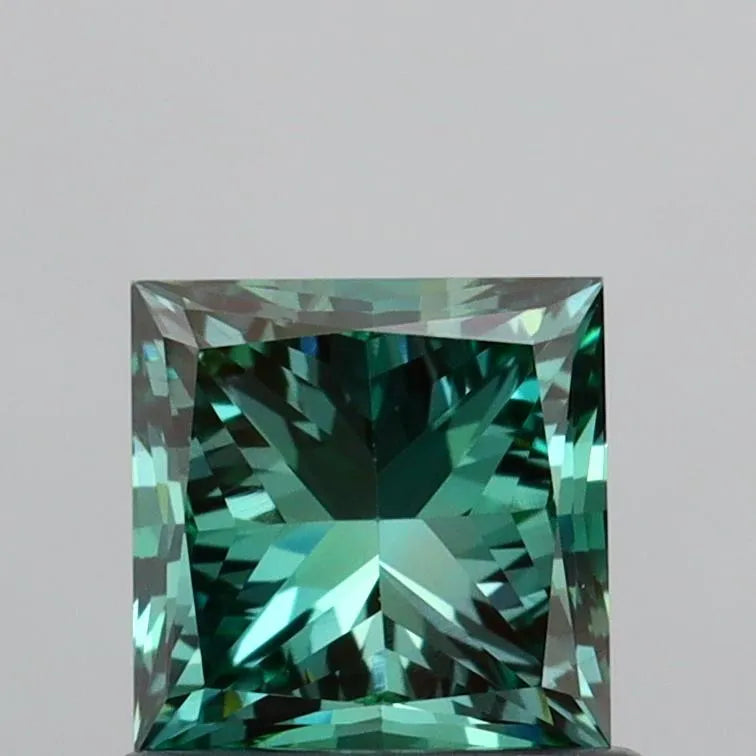 0.91ct Princess Lab Grown Diamond (Colour Fancy Vivid Green, Clarity VS2, IGI Certified)