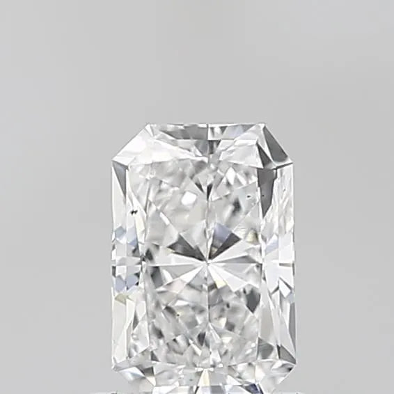 0.92ct Radiant Lab Grown Diamond (Colour E, Clarity SI1, IGI Certified)
