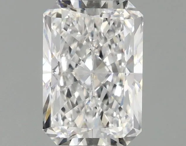 0.99ct Radiant Lab Grown Diamond (Colour D, Clarity VVS2, IGI Certified)
