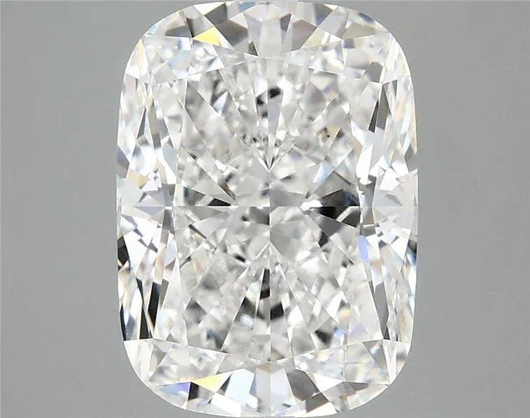 4.52ct Cushion modified Lab Grown Diamond (Colour E, Clarity VS1, IGI Certified)