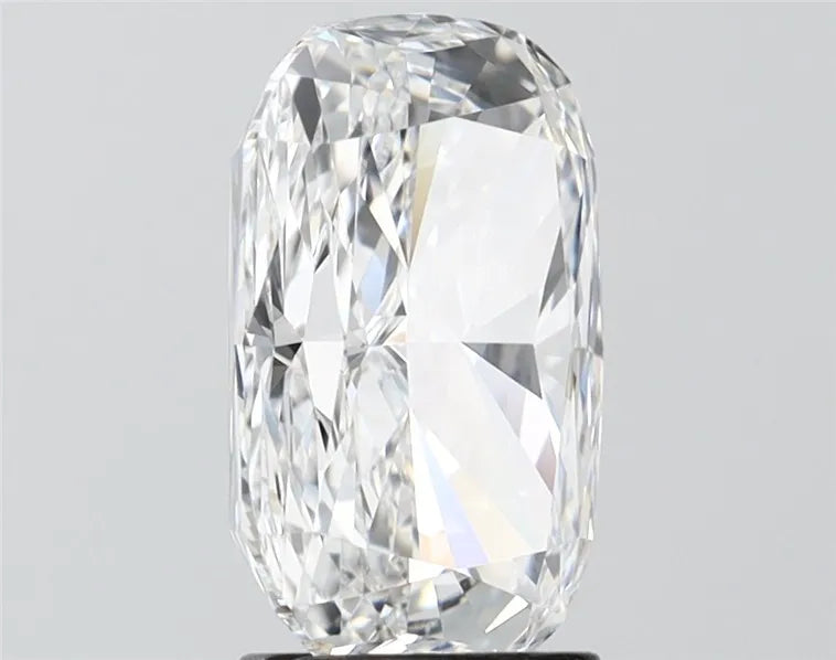 3.16ct Cushion modified Lab Grown Diamond (Colour D, Clarity VVS1, IGI Certified)