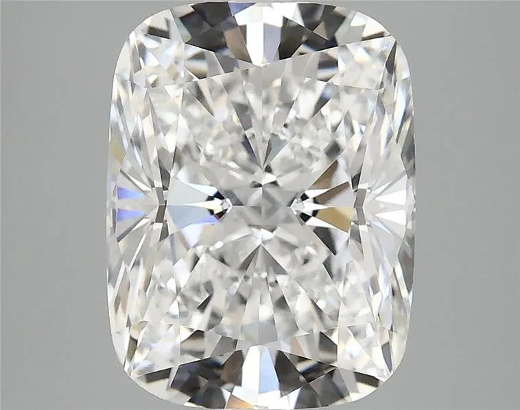 4.18ct Cushion modified Lab Grown Diamond (Colour E, Clarity VVS2, IGI Certified)